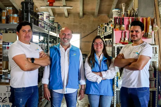 Equipo de pintores profesionales de Pintures TSIULA en Mallorca